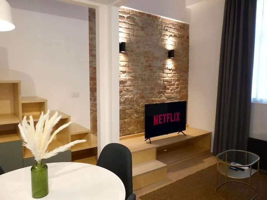 Apartment Fiera - Citylife Luxury Loft Near Duomo Milan Italy